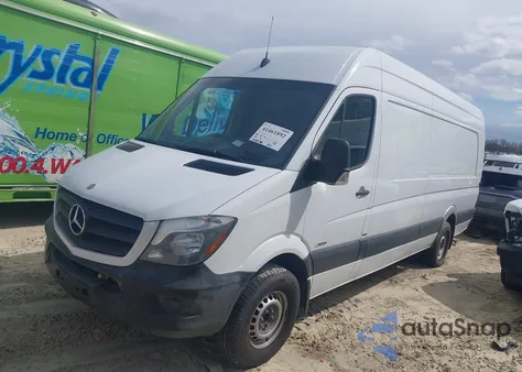 2015 Mercedes-Benz Sprinter 2500 High Roof из США, поврежденный, VIN WD3PE8DC7FP113618